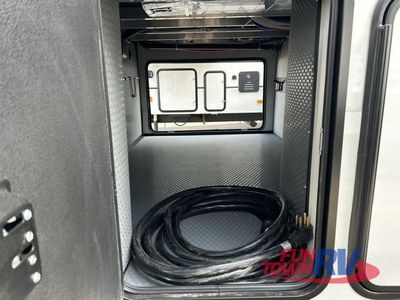 2026 Keystone RV Alpine Avalanche Edition - Photo 12