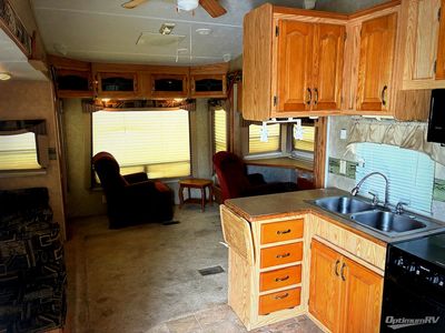 2007 Forest River Cedar Creek Silverback - Photo 4