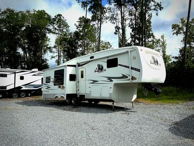 2007 Forest River Cedar Creek Silverback - Photo 1