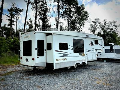 2007 Forest River Cedar Creek Silverback - Photo 2