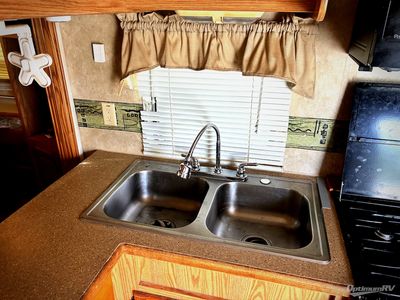 2007 Forest River Cedar Creek Silverback - Photo 6