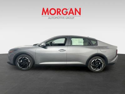 2025 Kia K4 — photo 8 view