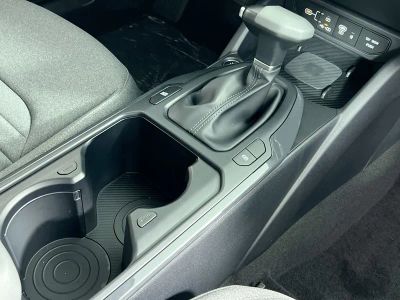 2025 Kia K4 — photo 24 view