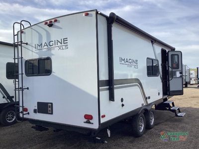 2025 Grand Design Imagine XLS - Photo 6