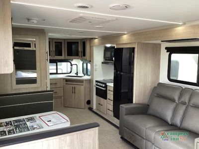 2025 Grand Design Imagine XLS - Photo 10