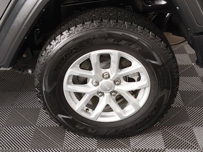 2023 Jeep Wrangler - Photo 10