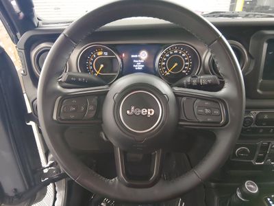 2023 Jeep Wrangler - Photo 12