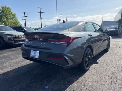 2026 Hyundai Elantra - Photo 4