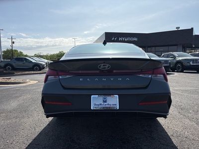 2026 Hyundai Elantra - Photo 5
