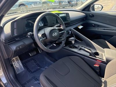 2026 Hyundai Elantra - Photo 9