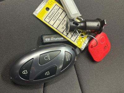 2026 Hyundai Elantra - Photo 40