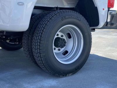2026 Ford F-350SD - Photo 9