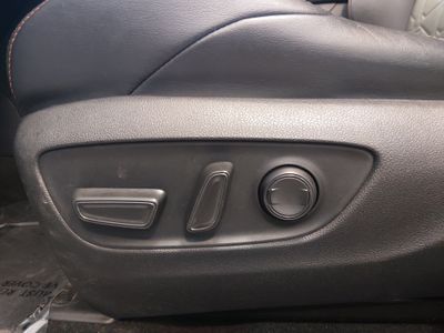 2023 Toyota RAV4 - Photo 24