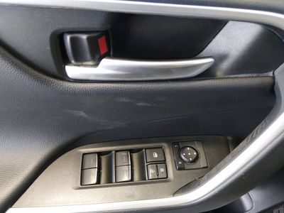 2023 Toyota RAV4 - Photo 19