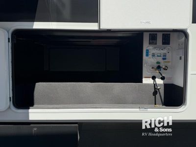 2026 Brinkley Model Z - Photo 6