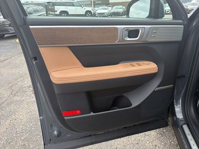 2026 Hyundai Santa Fe — photo 9 view