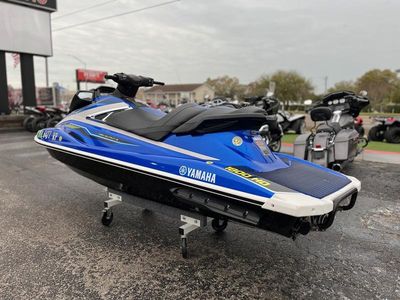 2018 Yamaha WaveRunners VX CRUISER HO-AZURE BLUE/WHITE — photo 11 view
