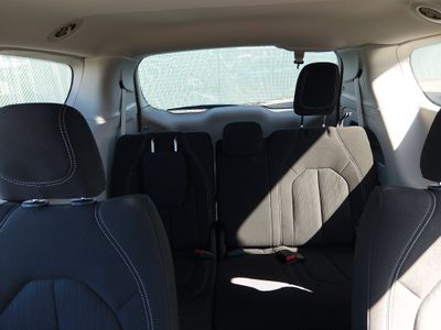 2023 Chrysler Voyager - Photo 17