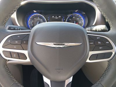 2023 Chrysler Voyager - Photo 12