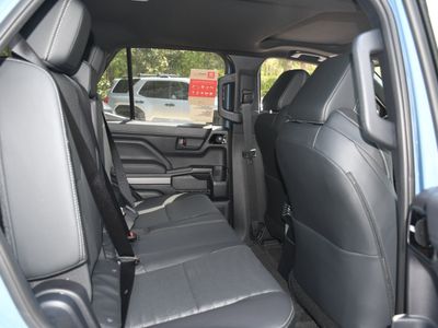 2026 Toyota 4Runner - Photo 10