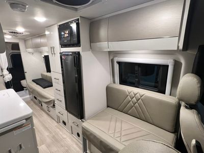 2026 Thor Motor Coach SANCTUARY - Photo 12