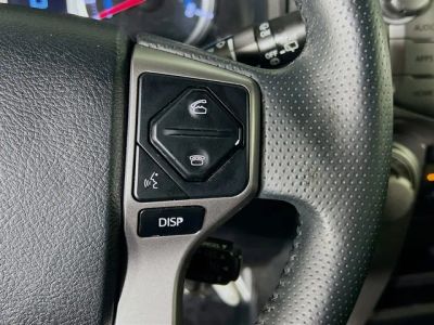 2018 Toyota 4Runner — photo 18 view