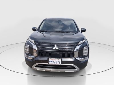 2024 Mitsubishi Outlander - Photo 2