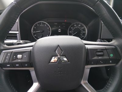 2024 Mitsubishi Outlander - Photo 12