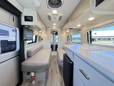 2026 Thor Motor Coach SEQUENCE - Photo 5