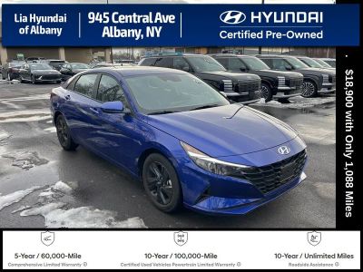 2023 Hyundai Elantra SEL - Photo 2