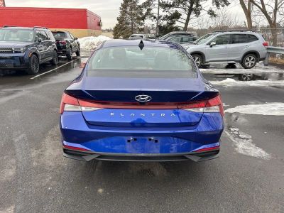 2023 Hyundai Elantra SEL - Photo 5