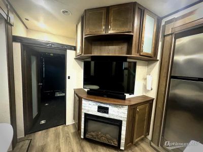 2019 Highland Ridge Highlander — detail view