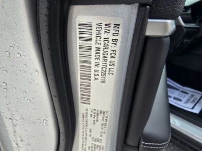 2026 Jeep Grand Cherokee — photo 14 view