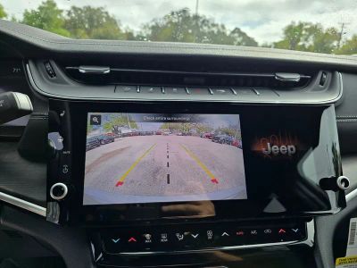 2026 Jeep Grand Cherokee — photo 22 view
