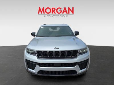 2026 Jeep Grand Cherokee — photo 8 view