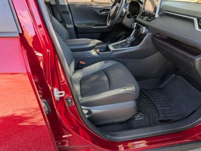 2021 Toyota RAV4 Hybrid - Photo 14
