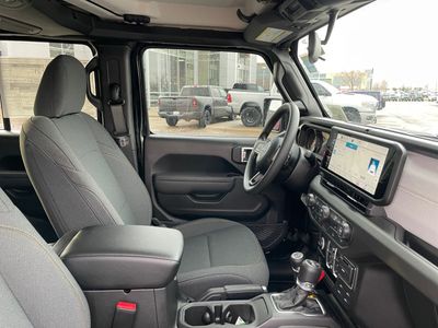 2026 Jeep Wrangler - Photo 10