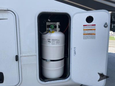 2025 Jayco Pinnacle - Photo 14