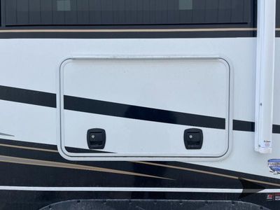 2025 Jayco Pinnacle - Photo 9