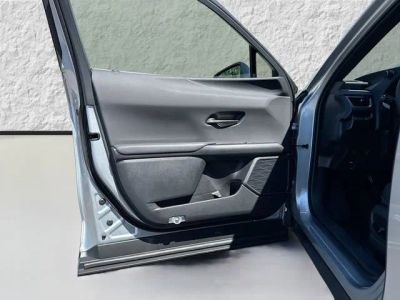 2026 Lexus UX — photo 20 view