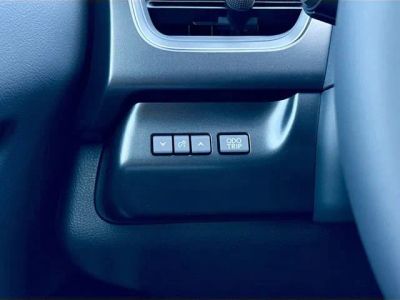 2026 Lexus UX — photo 34 view
