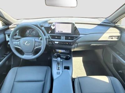 2026 Lexus UX — photo 15 view