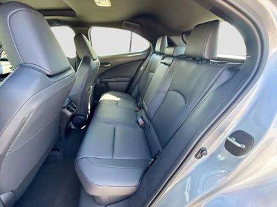 2026 Lexus UX — photo 19 view