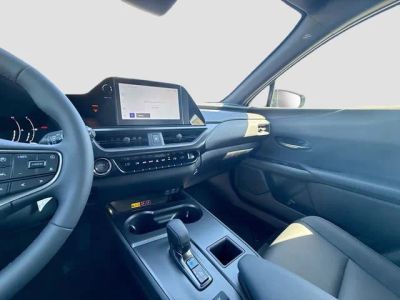 2026 Lexus UX — photo 26 view