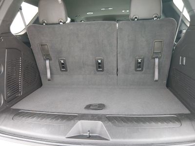 2024 GMC Yukon - Photo 11