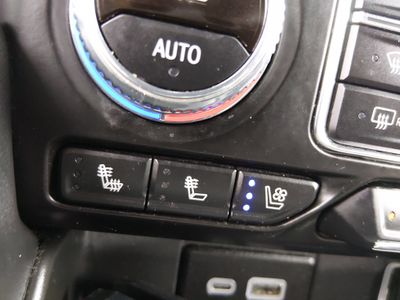 2024 GMC Yukon - Photo 18