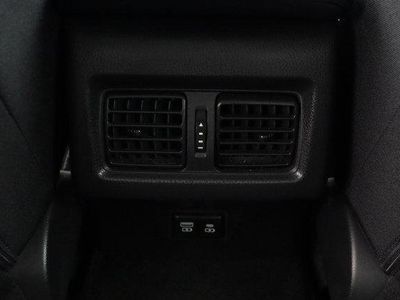 2025 Toyota Camry FWD - Photo 28