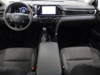 2025 Toyota Camry FWD - Photo 29