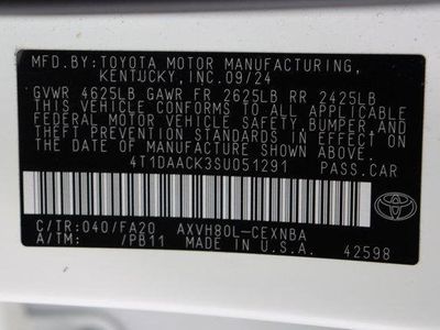 2025 Toyota Camry FWD - Photo 40