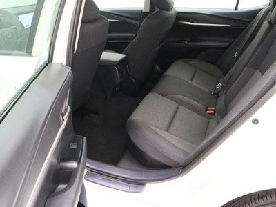 2025 Toyota Camry FWD - Photo 27
